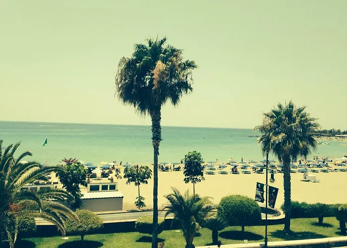 Torres Del Sol Ii 公寓